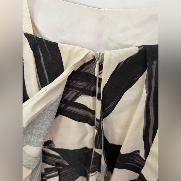 WHIT Umbrella dress, size 6 - Picture 6 of 8